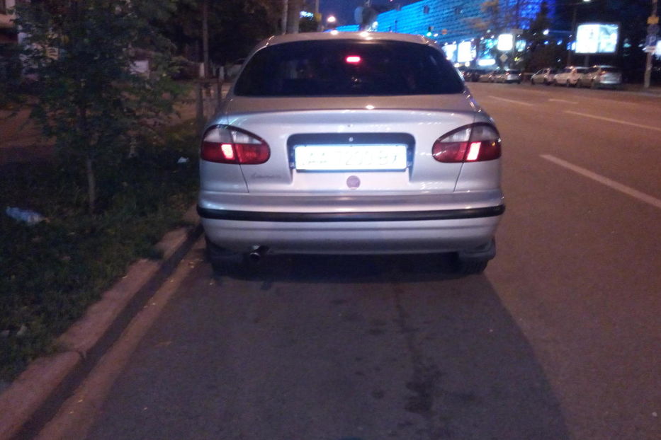Продам Daewoo Lanos 1.5 седан 2006 года в Киеве