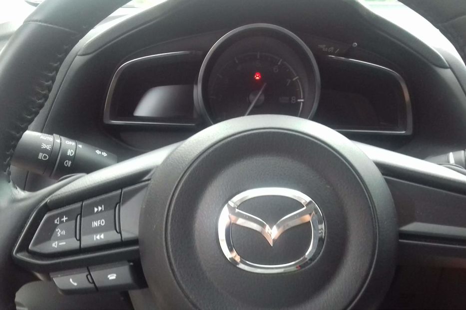Продам Mazda 3 Official Touring +  2018 года в Харькове