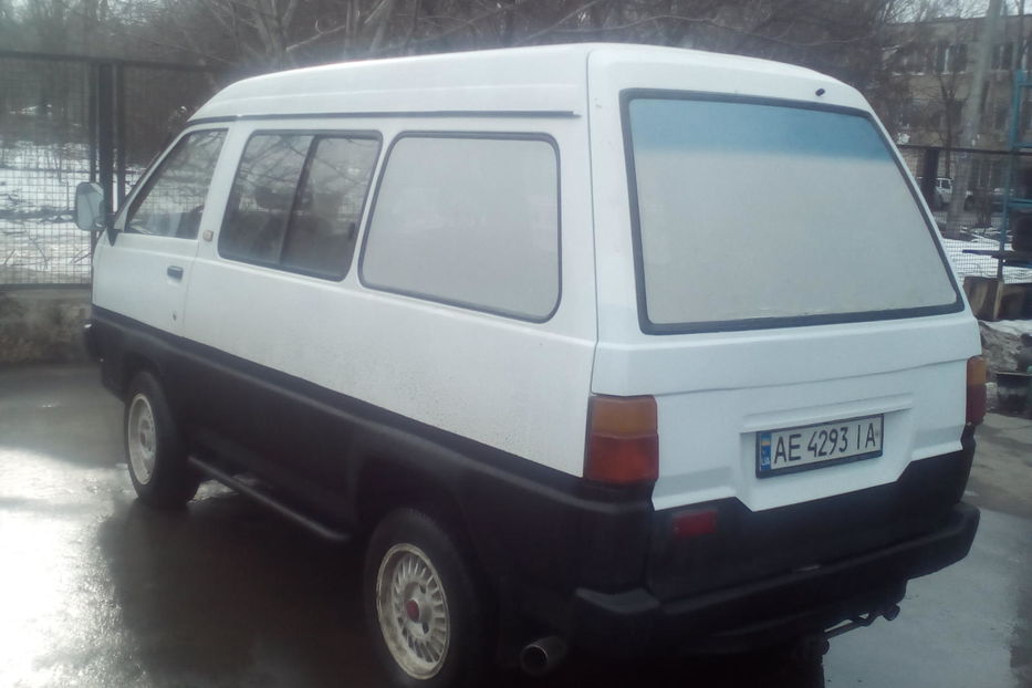 Продам Toyota Lite Ace KM30 1987 года в г. Кривой Рог, Днепропетровская область