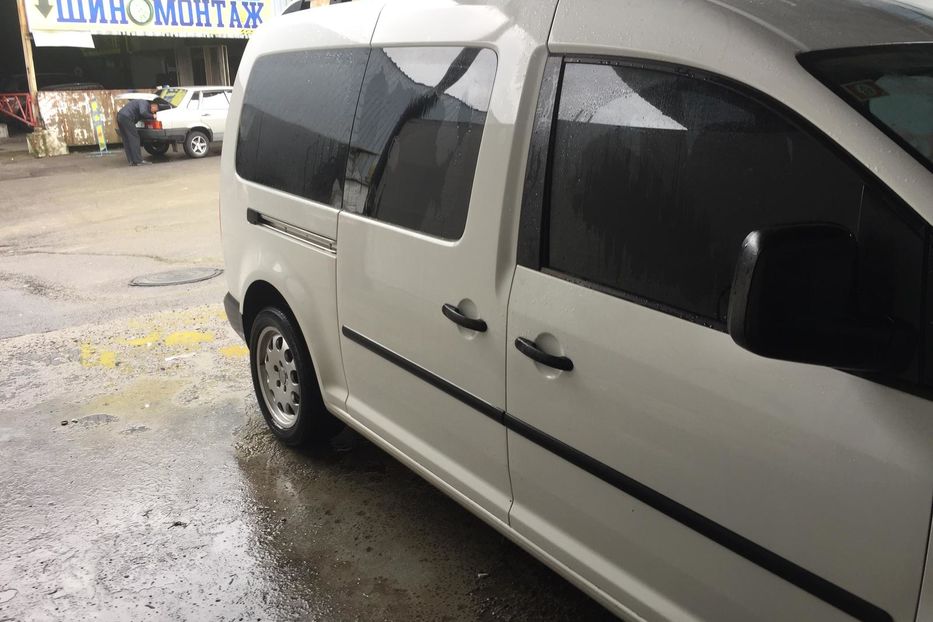 Продам Volkswagen Caddy пасс. 2009 года в г. Умань, Черкасская область