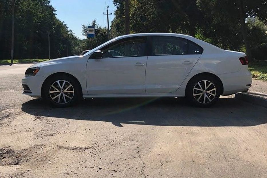 Продам Volkswagen Jetta 1.4TSI SE 2016 года в Львове