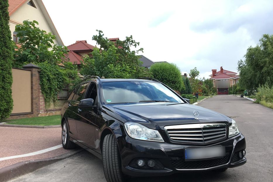 Продам Mercedes-Benz C-Class 2011 года в Ровно