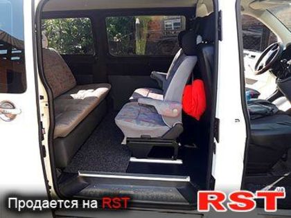 Продам Volkswagen T5 (Transporter) пасс. 2004 года в г. Гадяч, Полтавская область