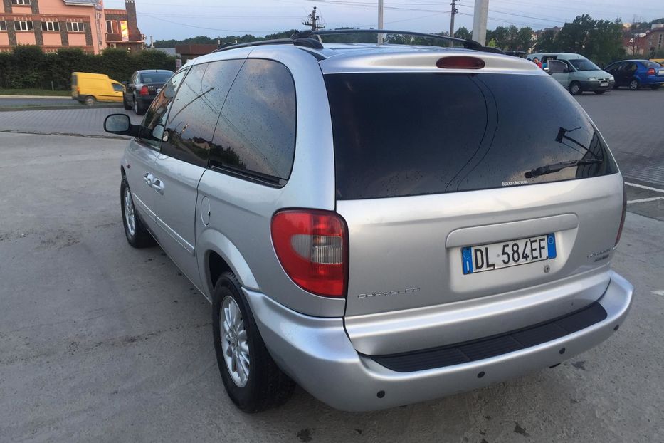 Продам Chrysler Voyager 2007 года в Черновцах