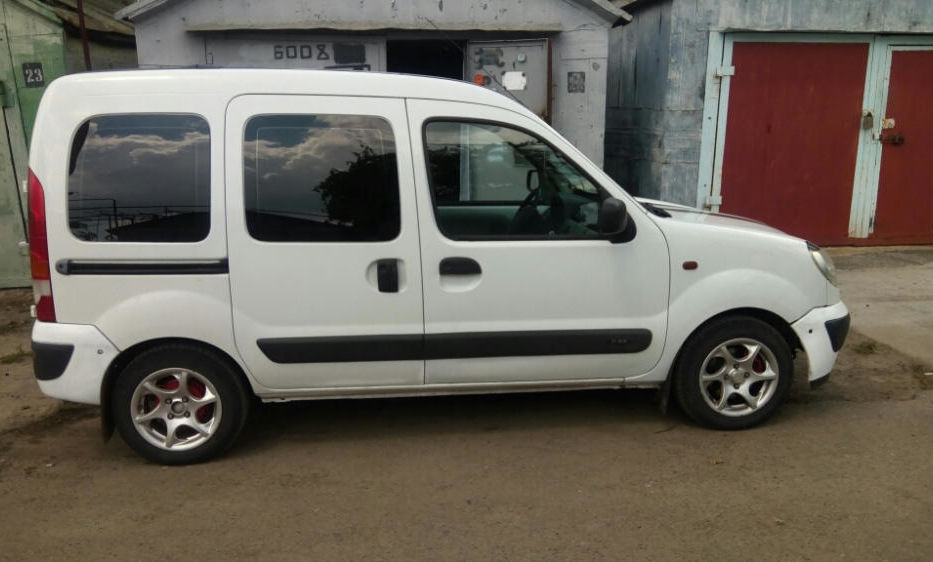 Продам Renault Kangoo пасс. 2003 года в г. Ильичевск, Одесская область