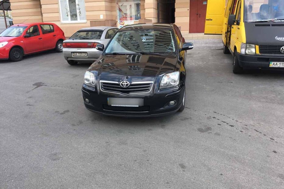 Продам Toyota Avensis 2008 года в Киеве