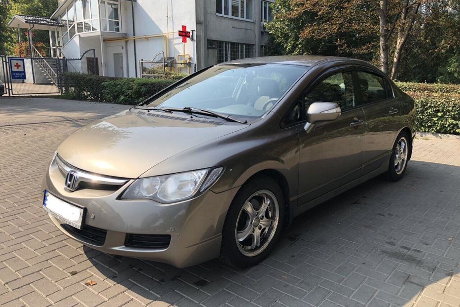 Продам Honda Civic 4D 2008 года в Львове