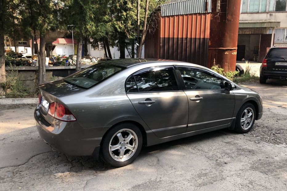 Продам Honda Civic 4D 2008 года в Львове