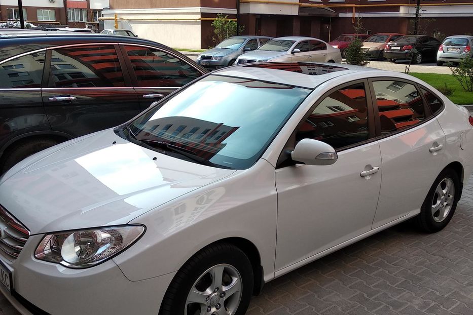 Продам Hyundai Elantra 2010 года в Киеве