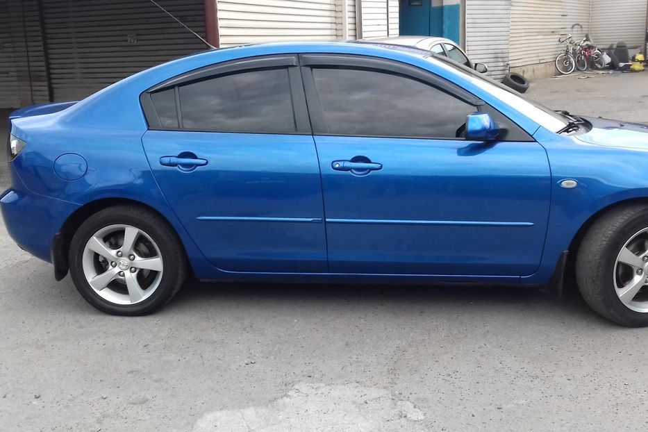 Продам Mazda 3 ГАЗ 2006 года в г. Кривой Рог, Днепропетровская область