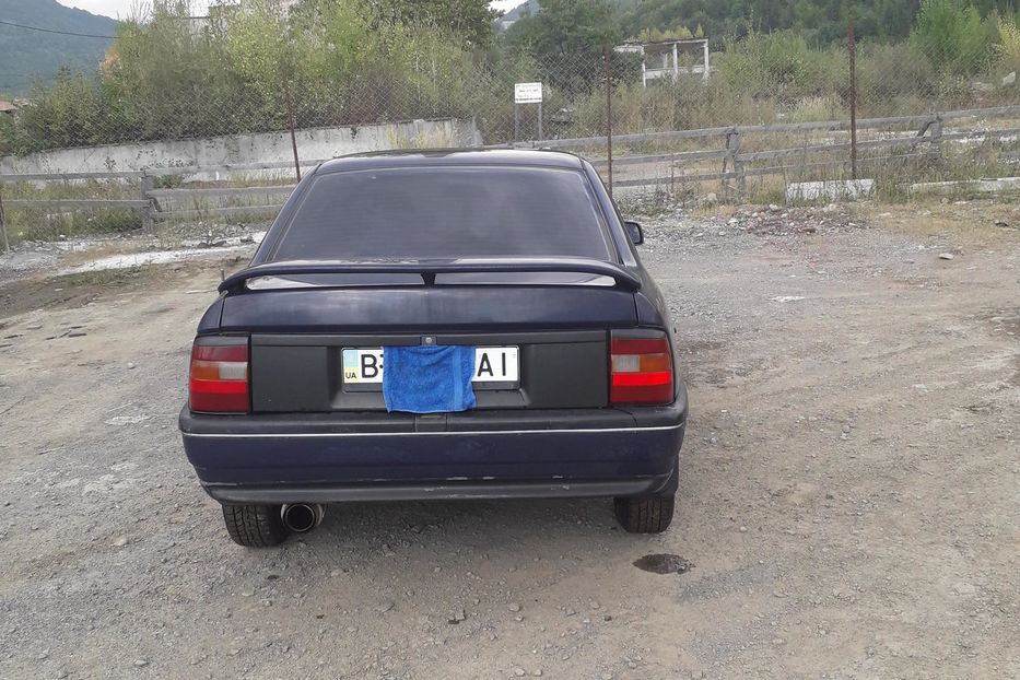 Продам Opel Vectra A 1991 года в Ужгороде