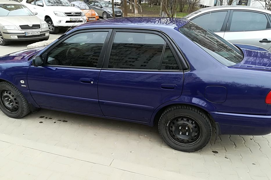 Продам Toyota Corolla 2000 года в Одессе