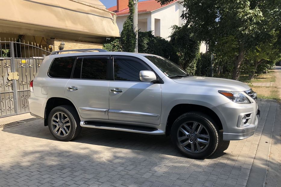 Продам Lexus LX 570 F sport 2014 года в Одессе