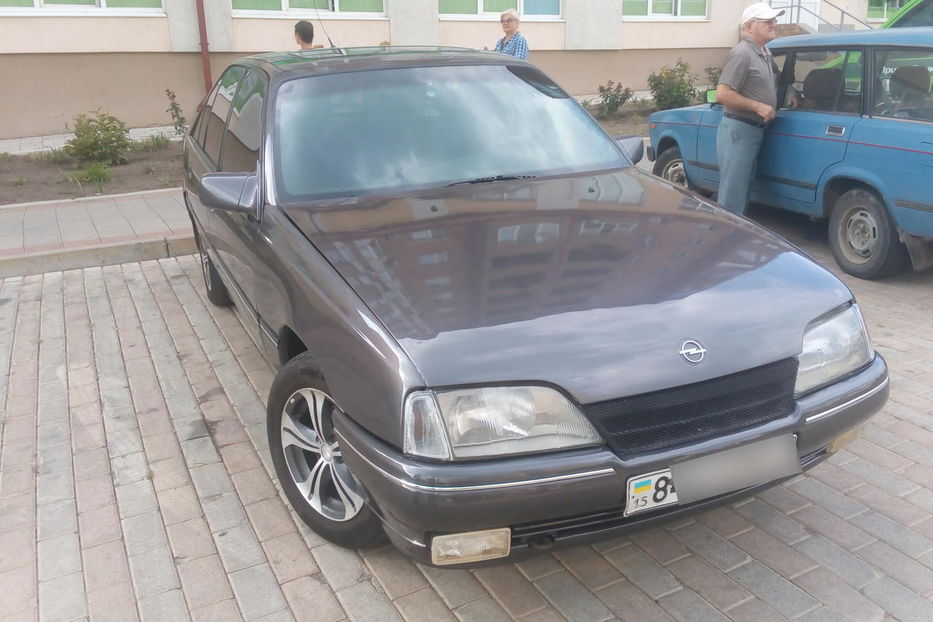 Продам Opel Omega 1988 года в г. Южноукраинск, Николаевская область