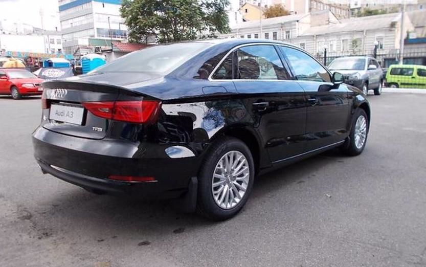 Продам Audi A3 Седан 2016 года в Киеве