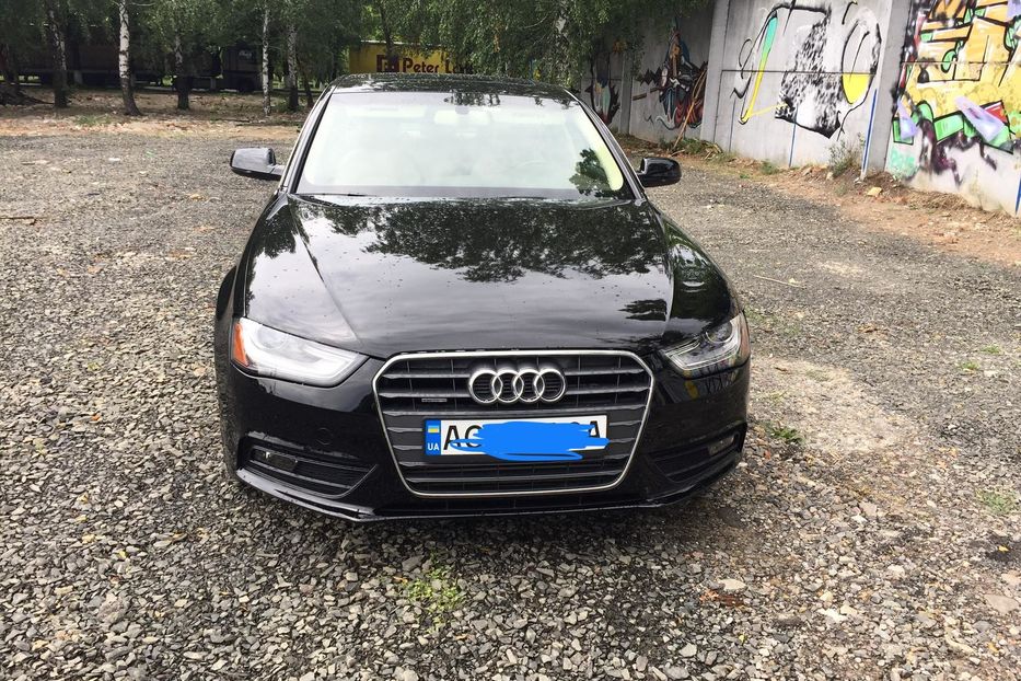 Продам Audi A4 2012 года в Луцке