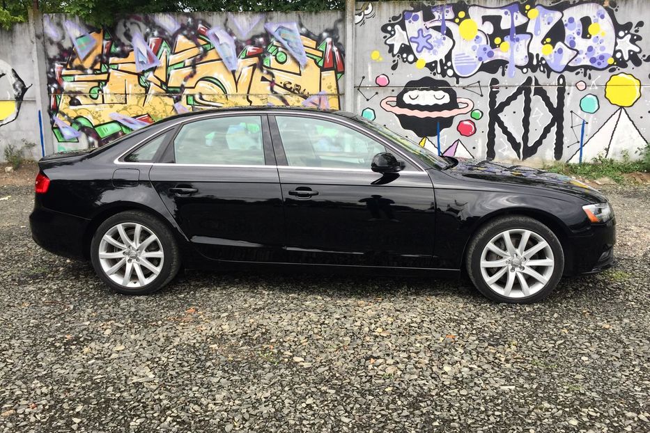 Продам Audi A4 2012 года в Луцке