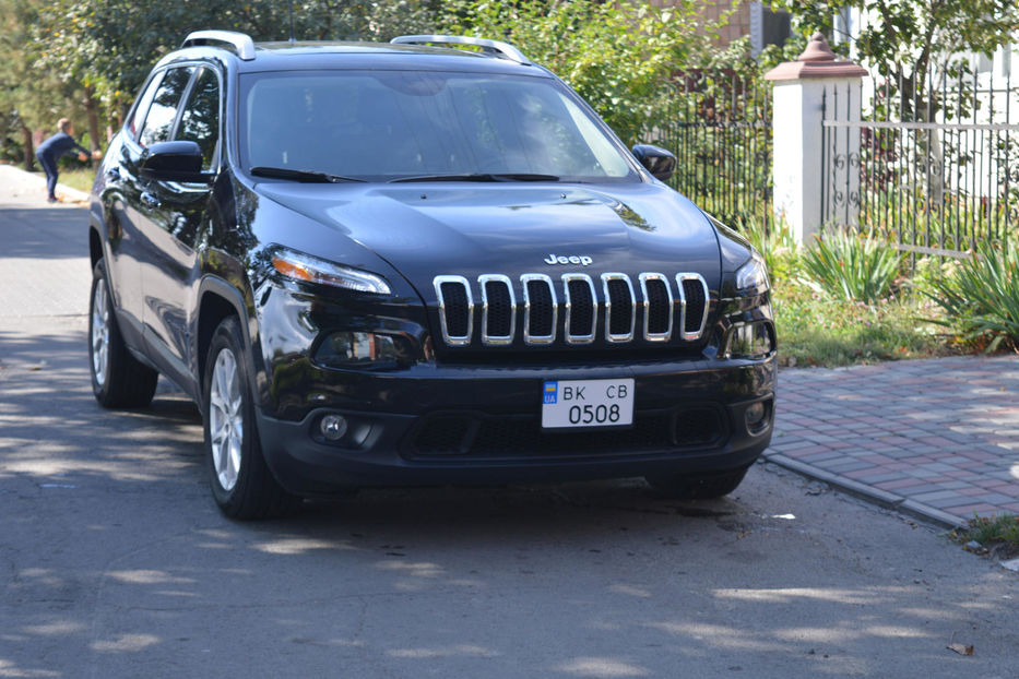 Продам Jeep Cherokee Latitude 2017 года в Ровно