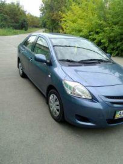 Продам Toyota Yaris 2007 года в Киеве