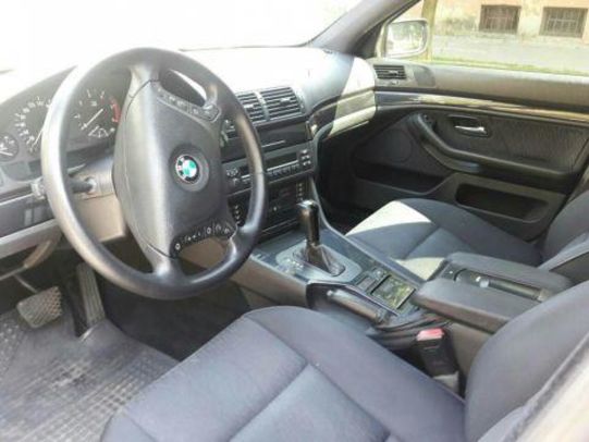 Продам BMW 525 е 39. 2.5 d. touring. 2002 года в Черновцах