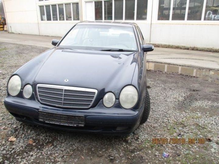 Продам Mercedes-Benz E-Class 210 2001 года в Львове