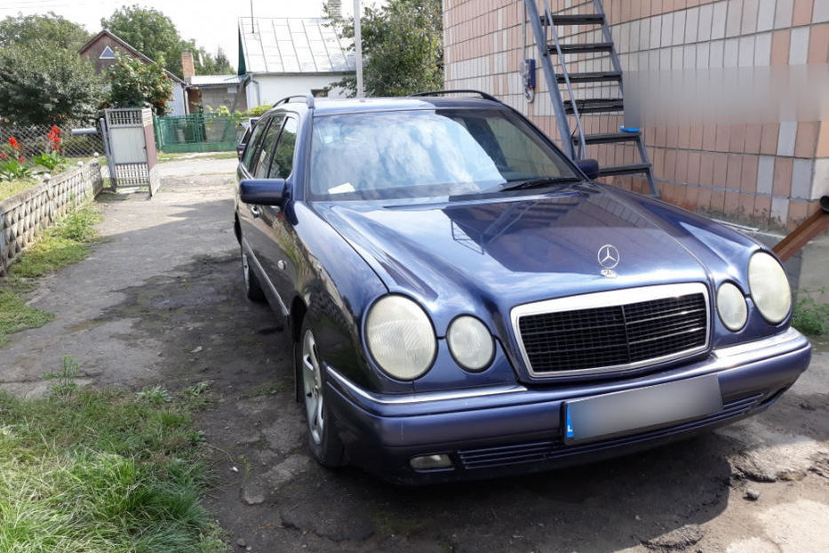 Продам Mercedes-Benz E-Class ELEGANCE AUTOMAT 2.2 cdi 2000 года в Ровно