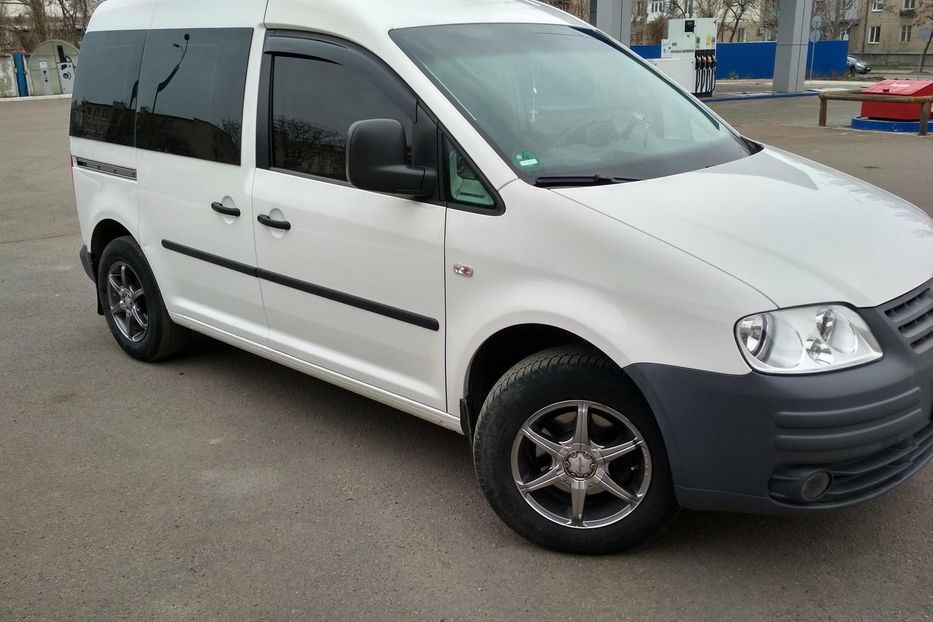 Продам Volkswagen Caddy пасс. 1,9 TDI 2010 года в г. Бердянск, Запорожская область