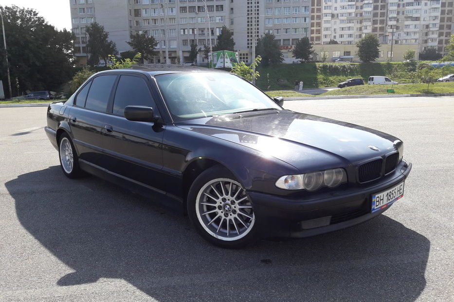 Продам BMW 735 1999 года в Киеве