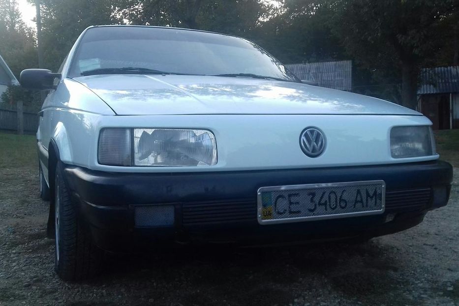 Продам Volkswagen Passat B3 1800 1989 года в Черновцах