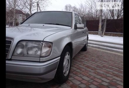 Продам Mercedes-Benz E-Class 1995 года в Киеве