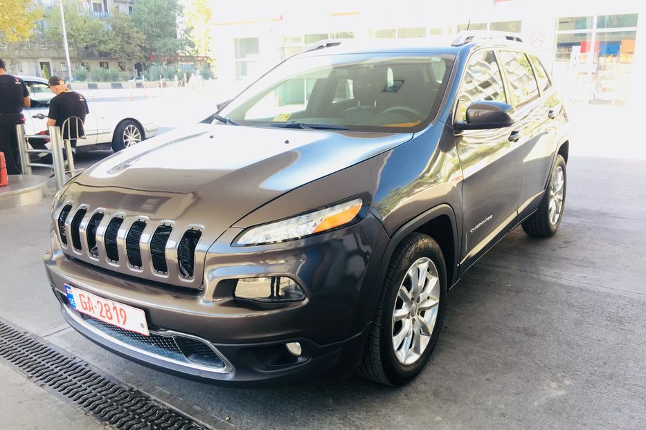 Продам Jeep Cherokee limited 2014 года в г. Чагор, Черновицкая область