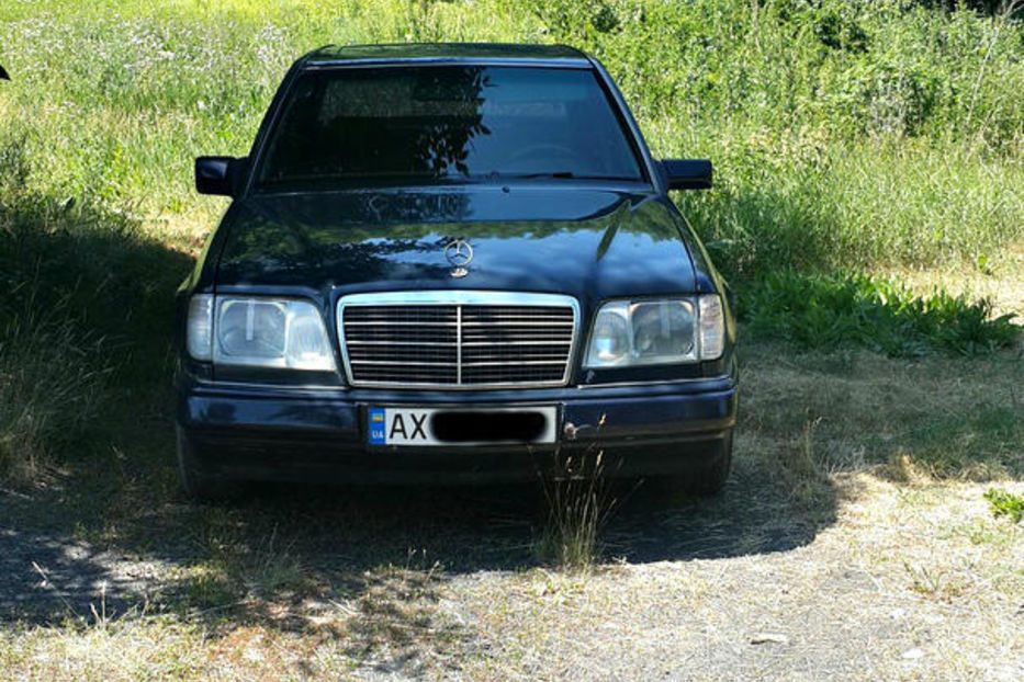 Продам Mercedes-Benz E-Class 1993 года в Харькове