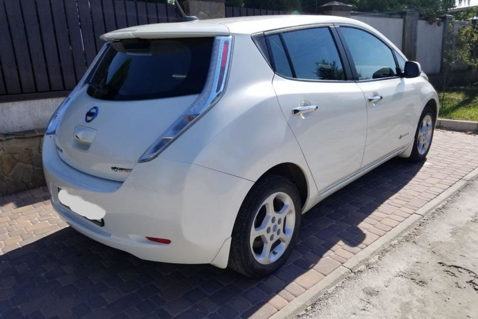 Продам Nissan Leaf 2013 года в Харькове