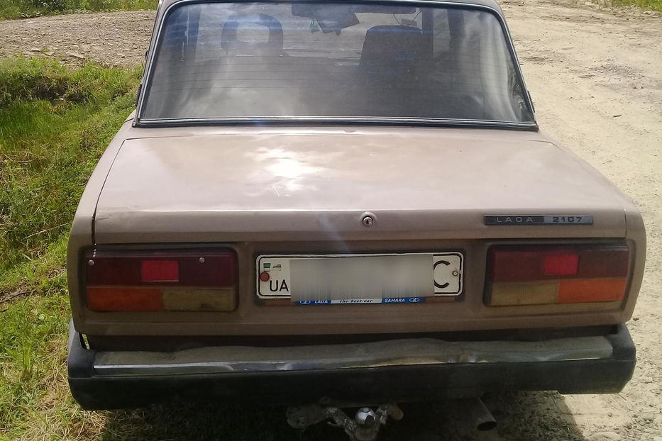 Продам ВАЗ 2107 1983 года в Черновцах