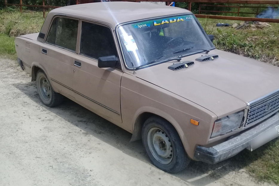 Продам ВАЗ 2107 1983 года в Черновцах