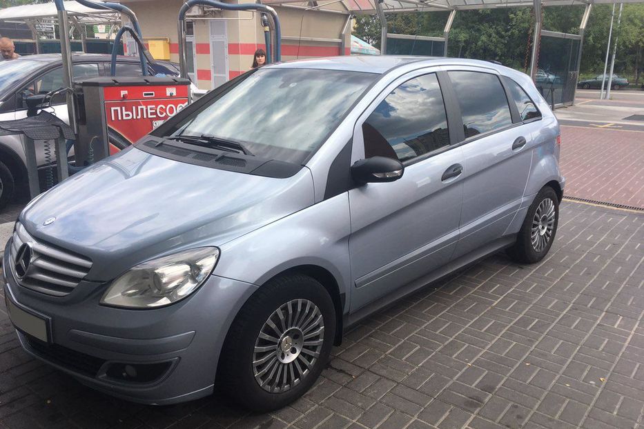 Продам Mercedes-Benz B 180 2005 года в Киеве