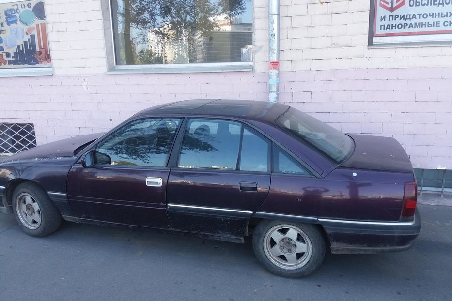 Продам Opel Omega А 1993 года в Харькове