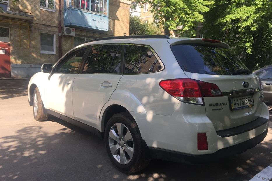 Продам Subaru Outback 2010 года в Киеве