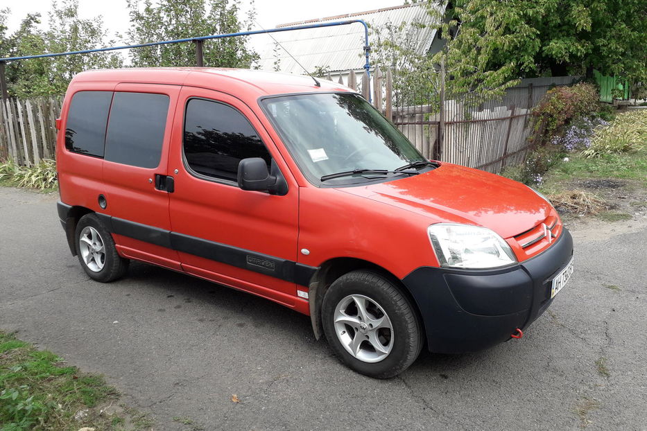 Продам Citroen Berlingo пасс. 2003 года в г. Донское, Донецкая область