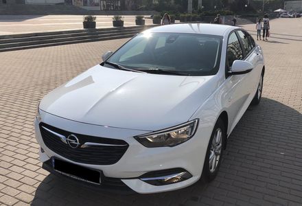 Продам Opel Insignia Grand Sport 2017 года в Киеве