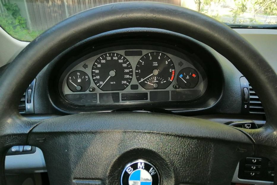 Продам BMW 318 E46 2000 года в Киеве