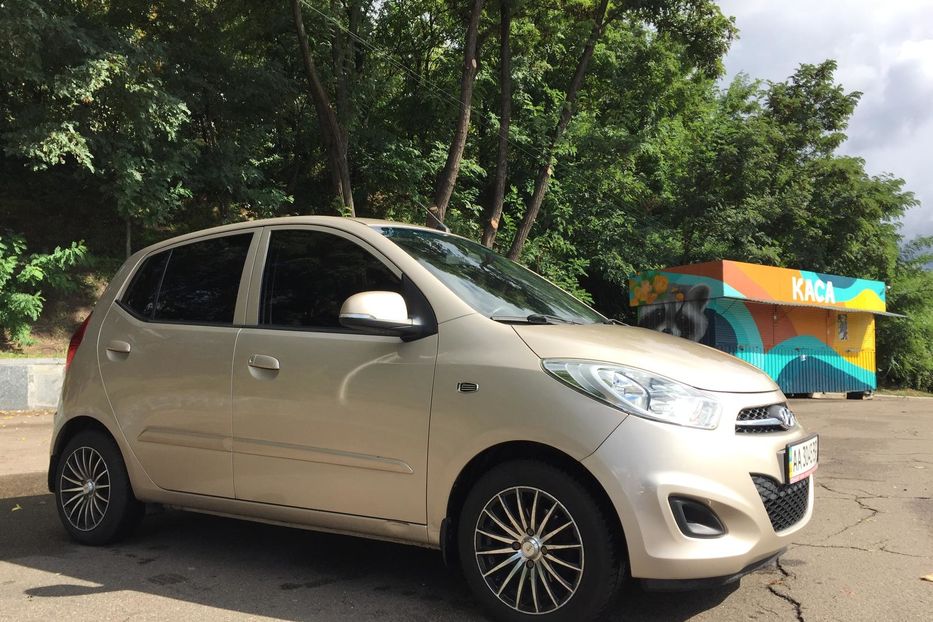 Продам Hyundai i10 2011 года в Киеве