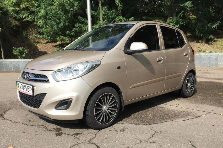 Продам Hyundai i10 2011 года в Киеве