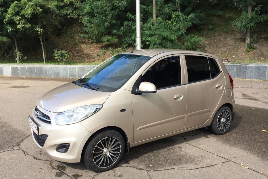 Продам Hyundai i10 2011 года в Киеве