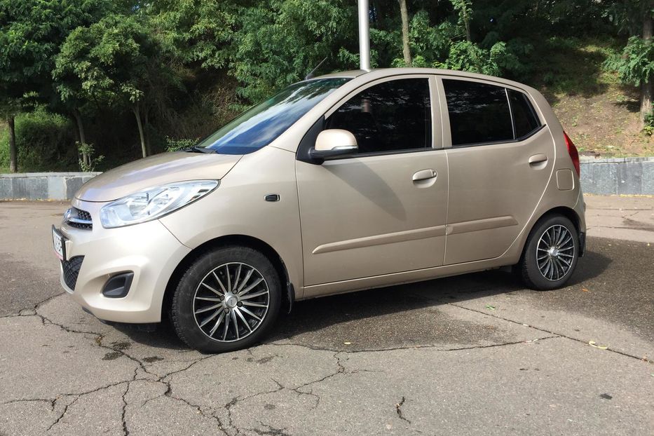 Продам Hyundai i10 2011 года в Киеве