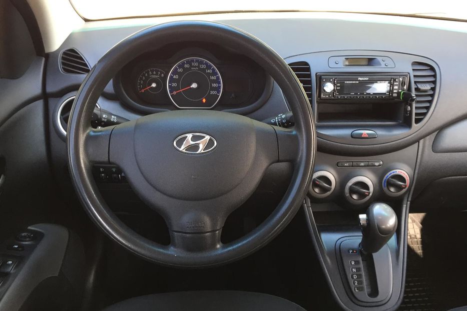 Продам Hyundai i10 2011 года в Киеве