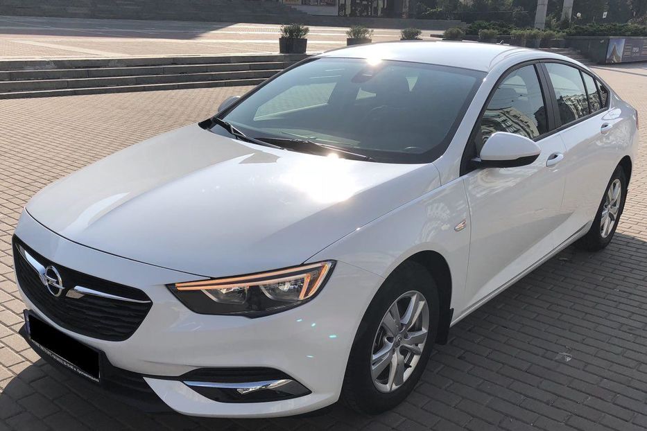 Продам Opel Insignia Grand Sport 2017 года в Киеве