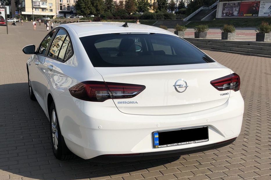 Продам Opel Insignia Grand Sport 2017 года в Киеве