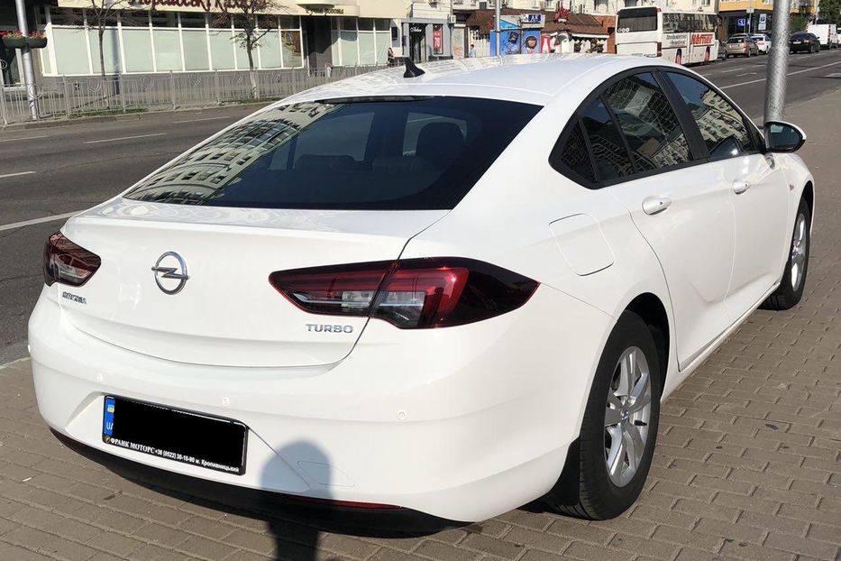 Продам Opel Insignia Grand Sport 2017 года в Киеве