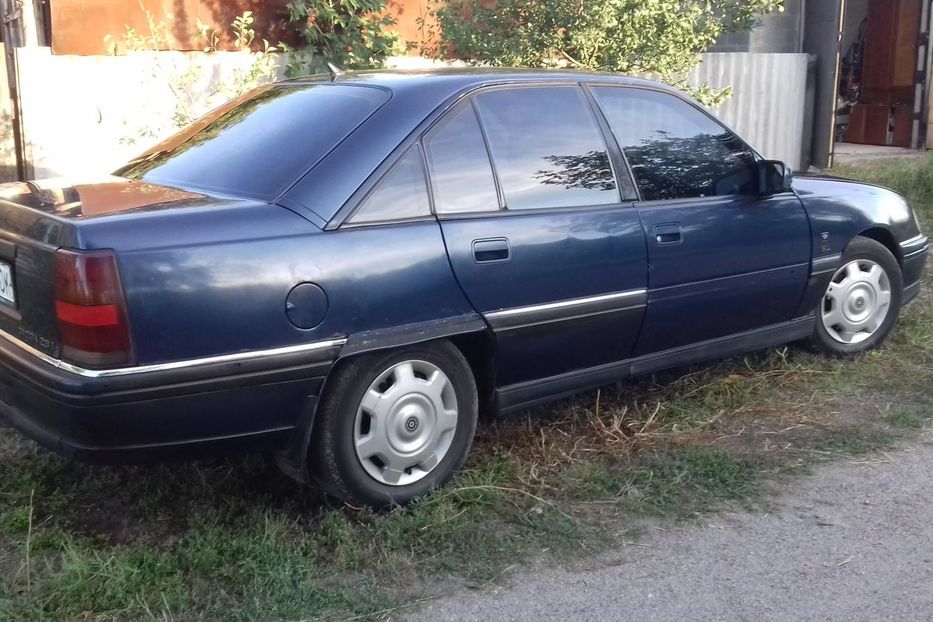 Продам Opel Omega 1991 года в г. Знаменка, Кировоградская область